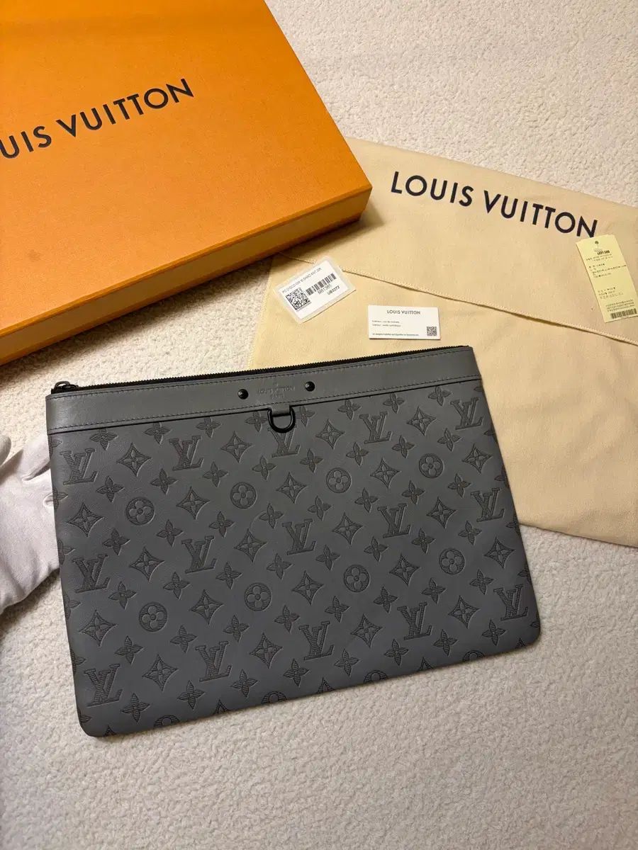 状態良し/プレゼント可能 Louis Vuitton ルイヴィトン エクリプス シャドウ ポシェット アポロ クラッチバッグ