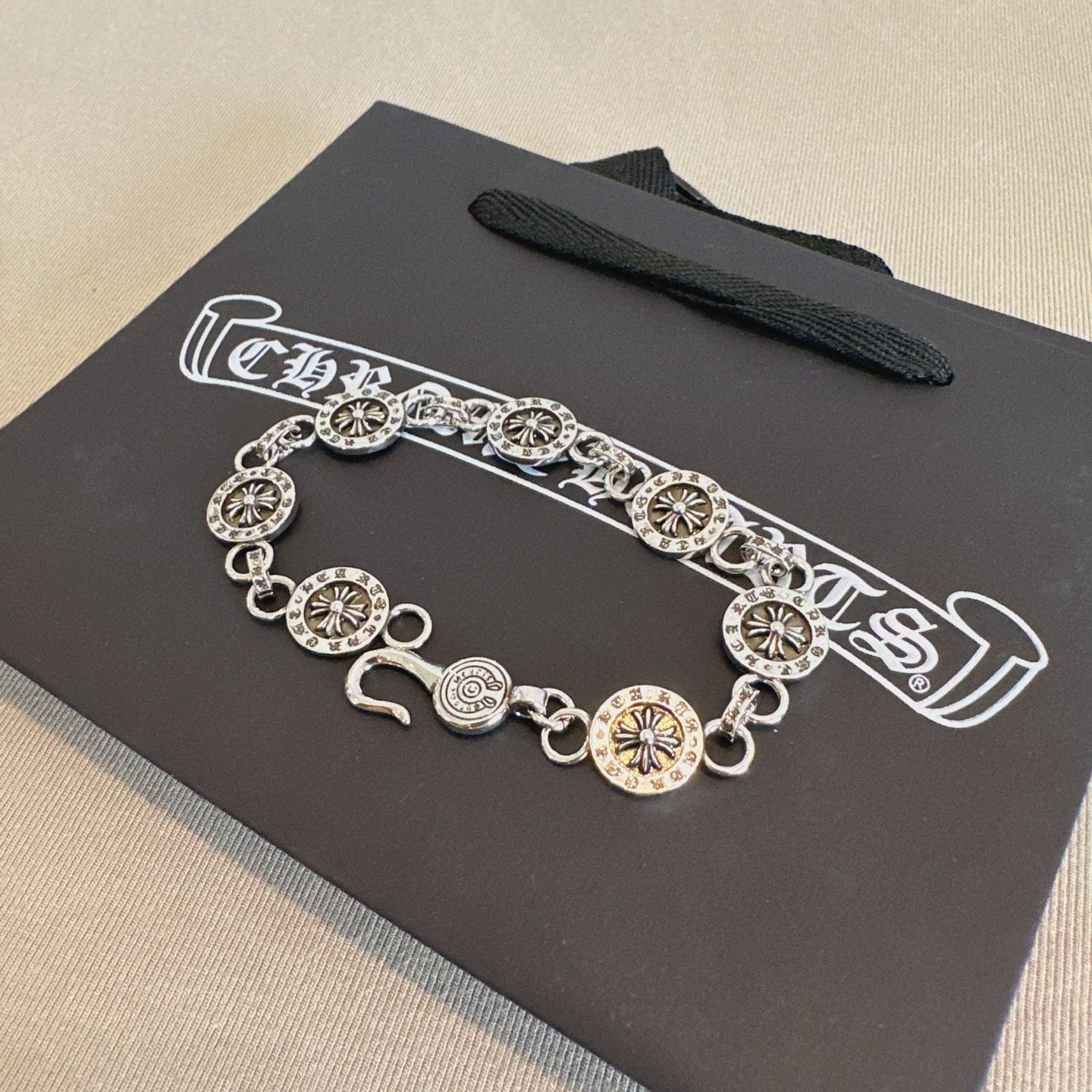 送料無料 本日特価 新品 CHROME HEARTS クロムハーツ ブレスレット バングル リストバンド メンズ 結婚式 卒業式 清楚 イベント 入学式