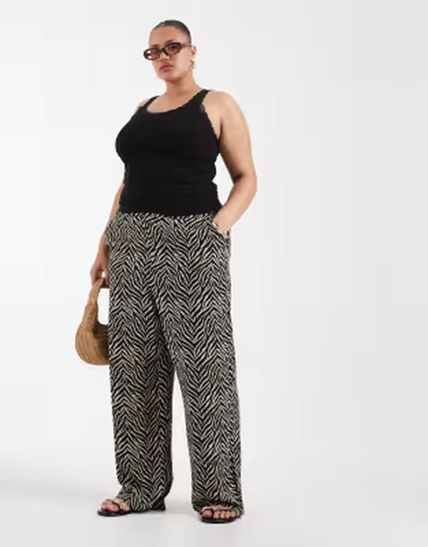 オンリーカーブ レディース ボトムス カジュアルパンツ プリント ONLY Curve pull on pants in zebra print Black ブラック