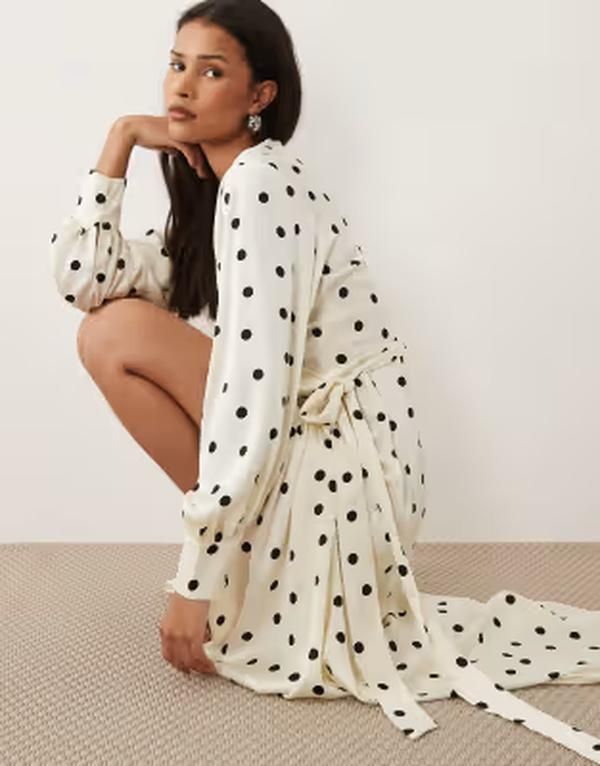 ヴィラ レディース トップス ワンピース ドット柄 ドット ミディ サテン VILA long sleeve satin wrap midi dress in cream polka dot Birc