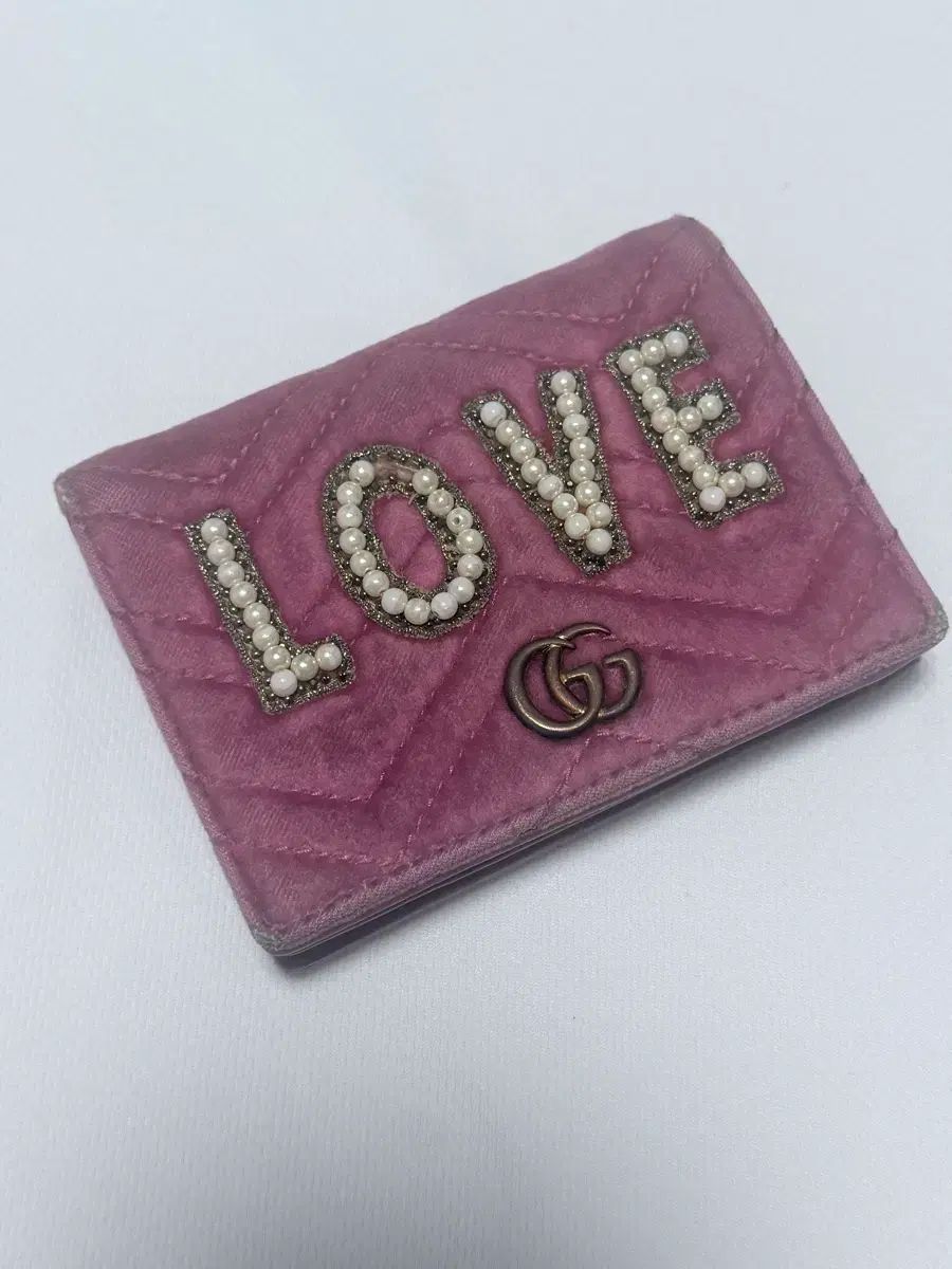 グッチ GGマーモント マトラッセ LOVE ツアーベルベット 二つ折り財布