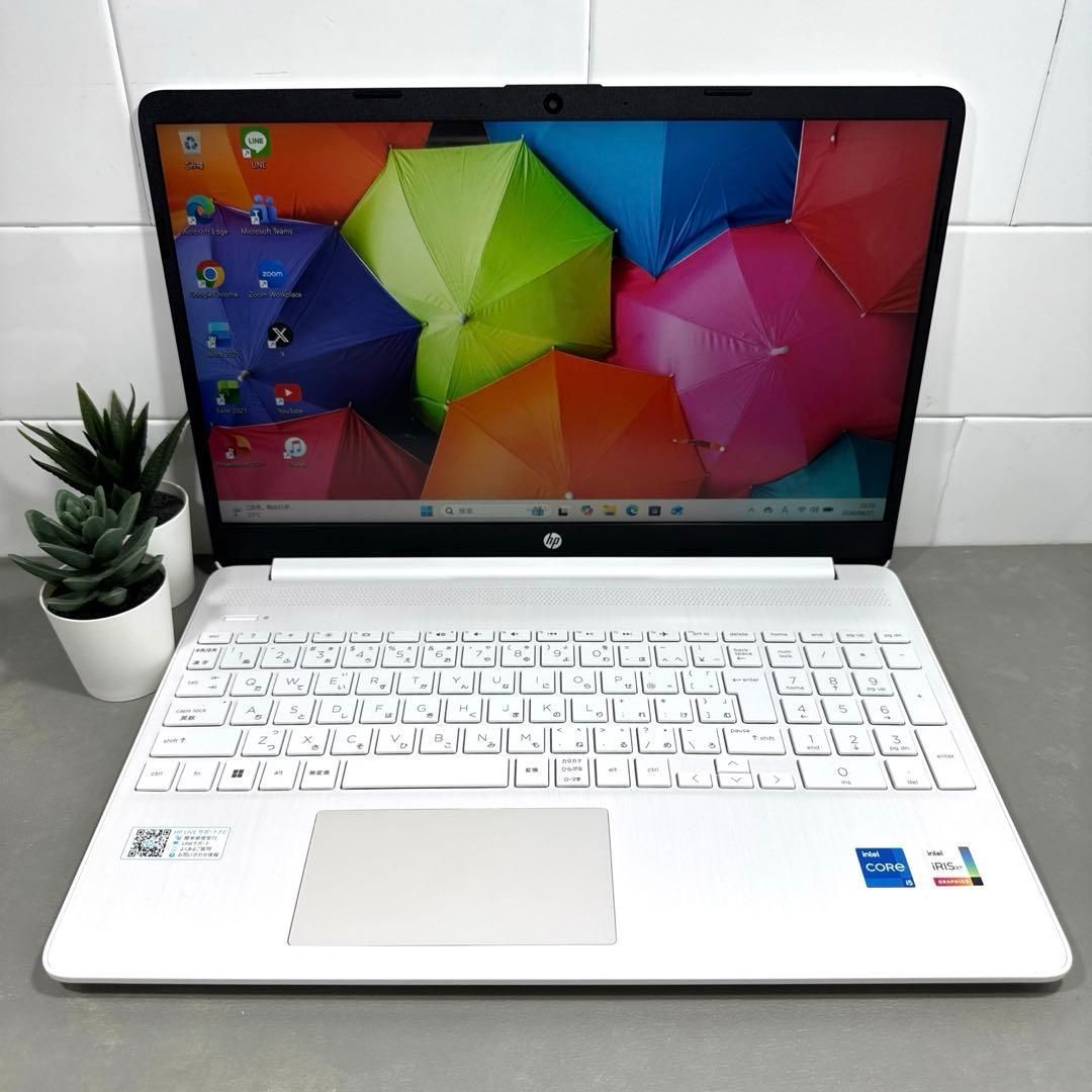 【HP】ピュアホワイト☘11世代corei5☘NVMe512☘️メモリ16GB