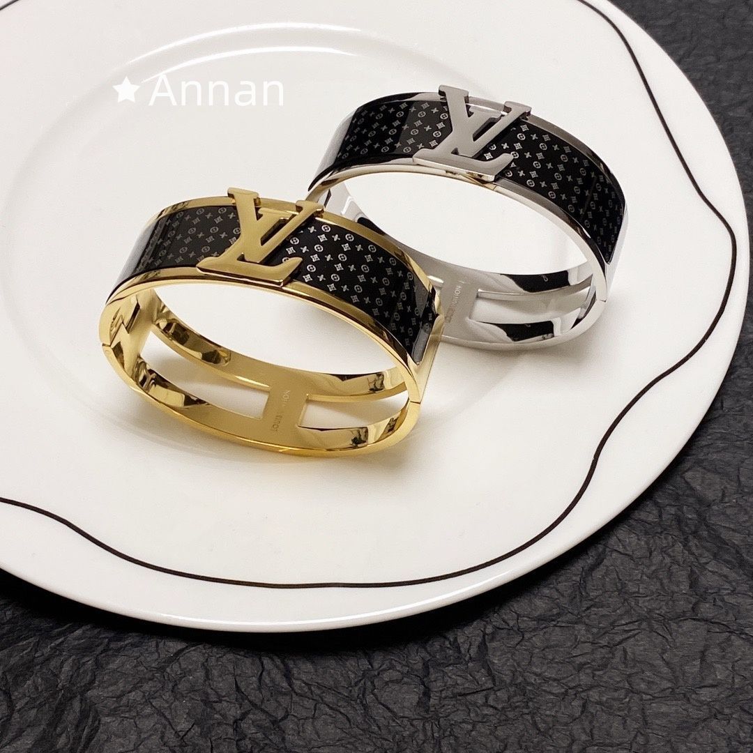 送料無料 美品 美品 超美品 新品 LV LOUIS VUITTON ルイヴィトン ブレスレット バングル リストバンド レディース 結婚式 卒業式 清楚 イベント 入学式