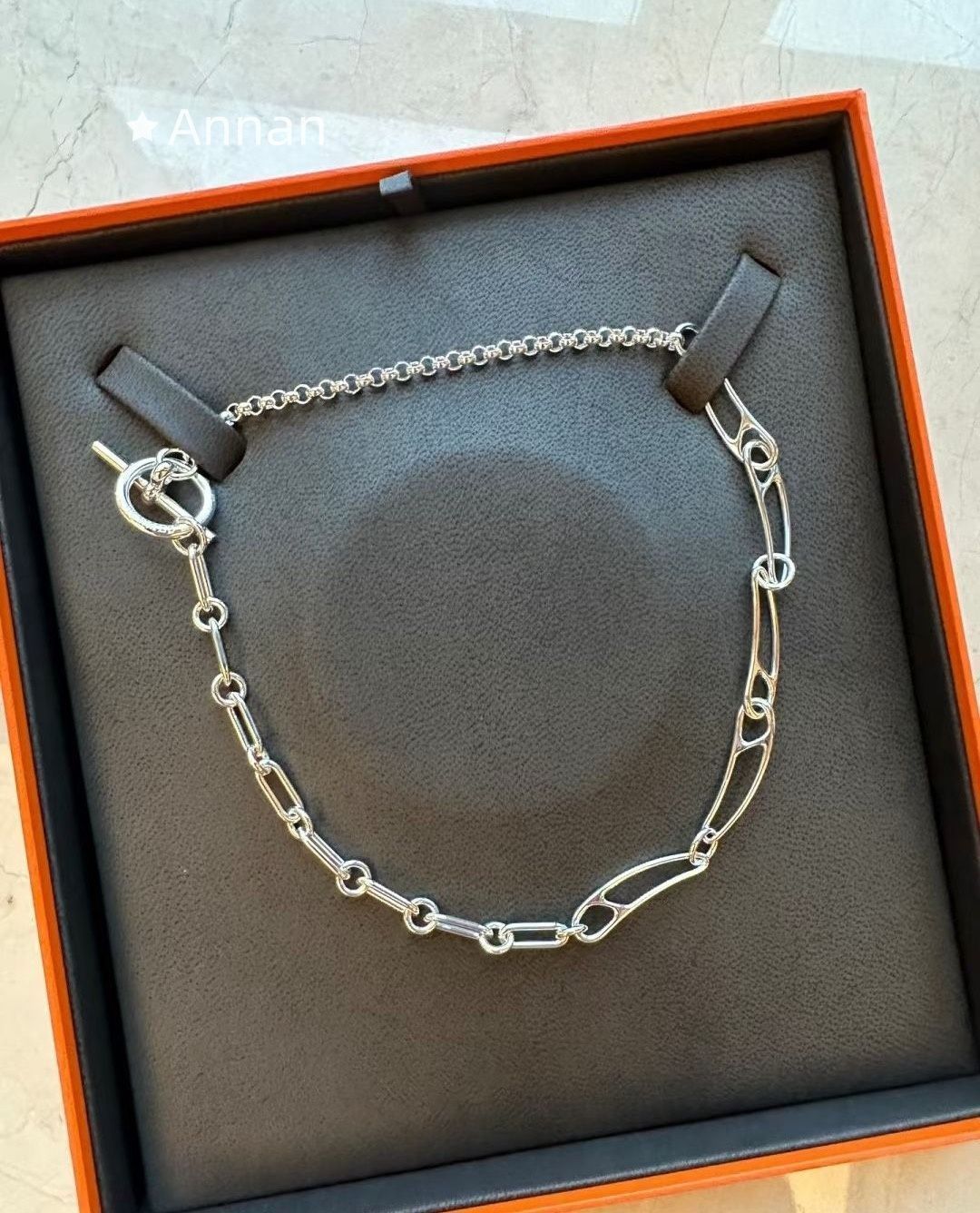 送料無料 美品 美品 超美品 新品 HERMES エルメス ブレスレット バングル リストバンド レディース 結婚式 卒業式 清楚 イベント 入学式