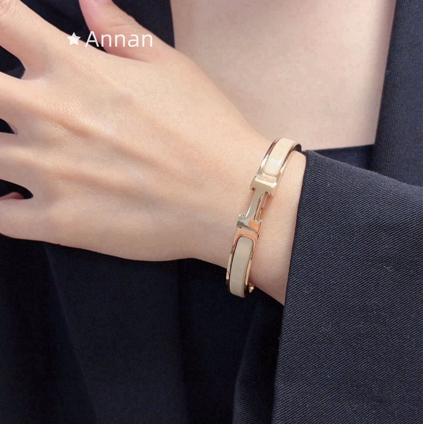限定新品 HERMES エルメス ブレスレット バングル リストバンド レディース 結婚式 卒業式 清楚 イベント 入学式