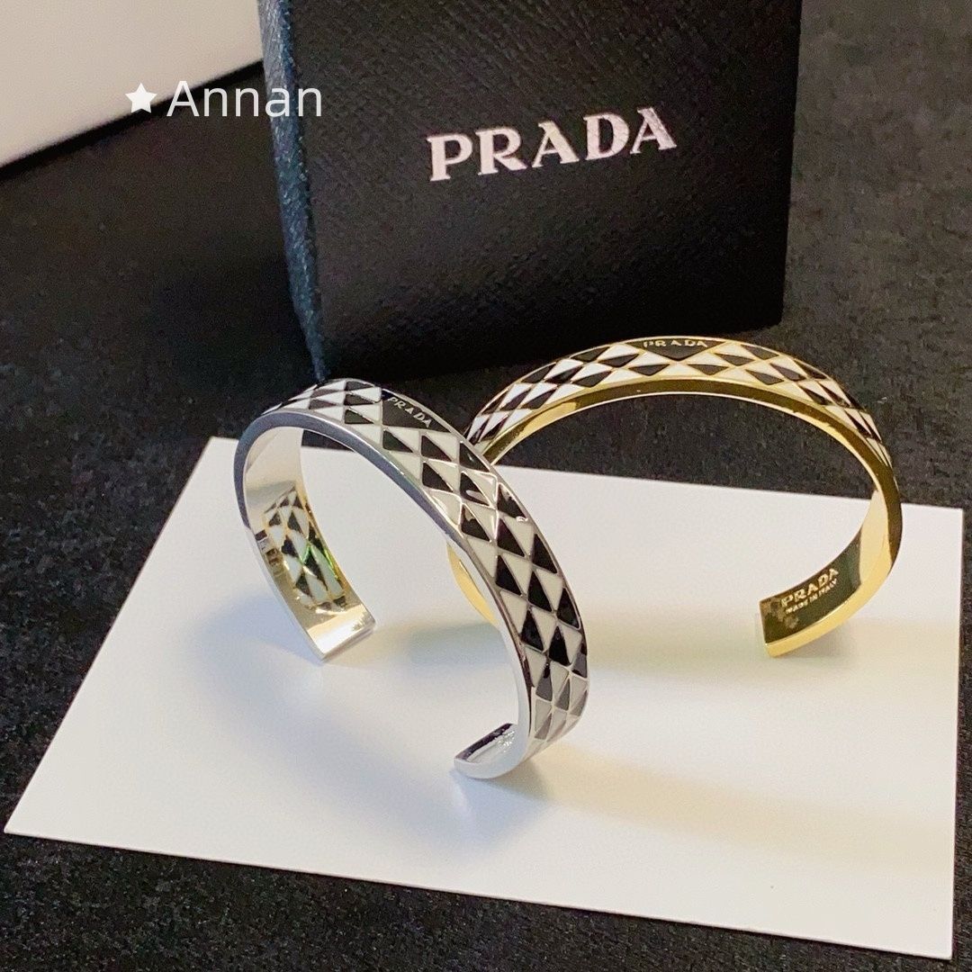 【特価】超美品 限定品 限界価格新品 PRADA プラダ ブレスレット バングル リストバンド レディース 結婚式 卒業式 清楚 イベント 入学式