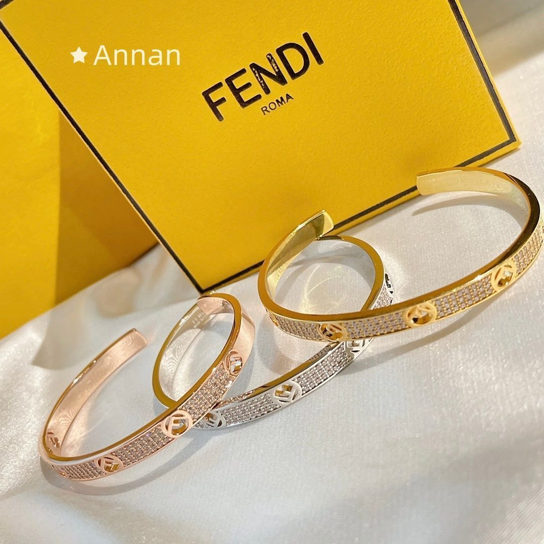 状態良 期間限定☆新品 FENDI フェンディ ルイヴィトン ブレスレット バングル リストバンド レディース 結婚式 卒業式 清楚 イベント 入学式
