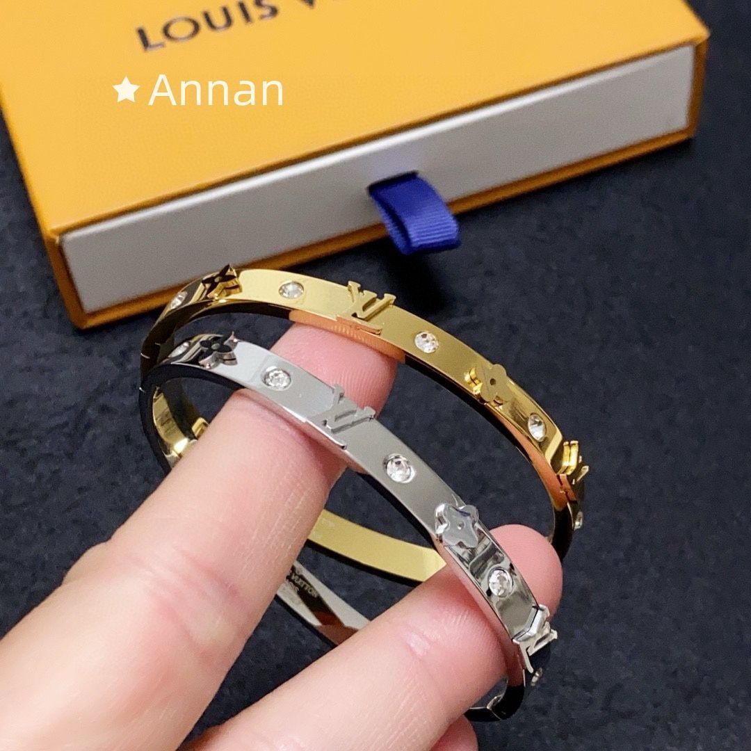 極美品 入手困難新品 LV LOUIS VUITTON ルイヴィトン ブレスレット バングル リストバンド レディース 結婚式 卒業式 清楚 イベント 入学式