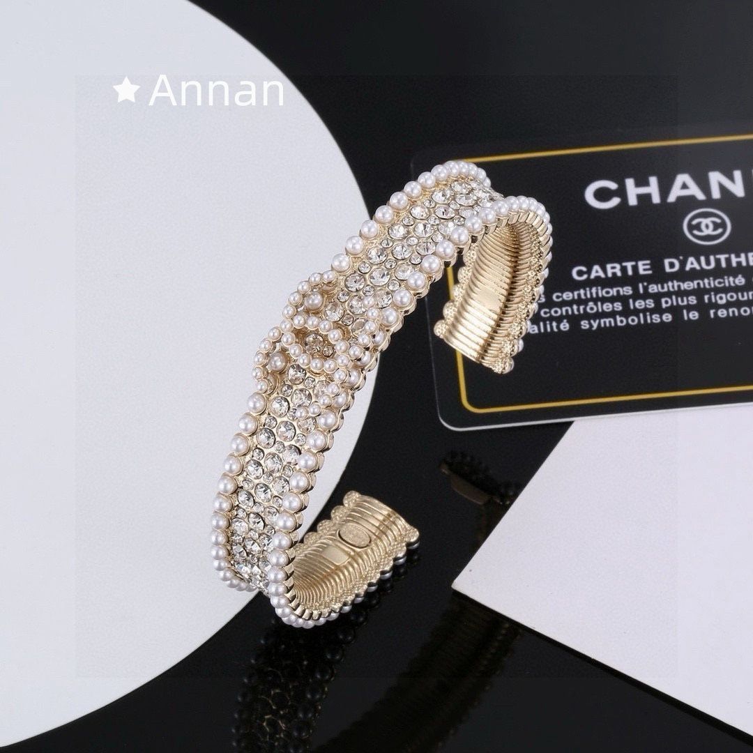 超美品 限定品新品 CHANEL シャネル ブレスレット バングル リストバンド レディース 結婚式 卒業式 清楚 イベント 入学式