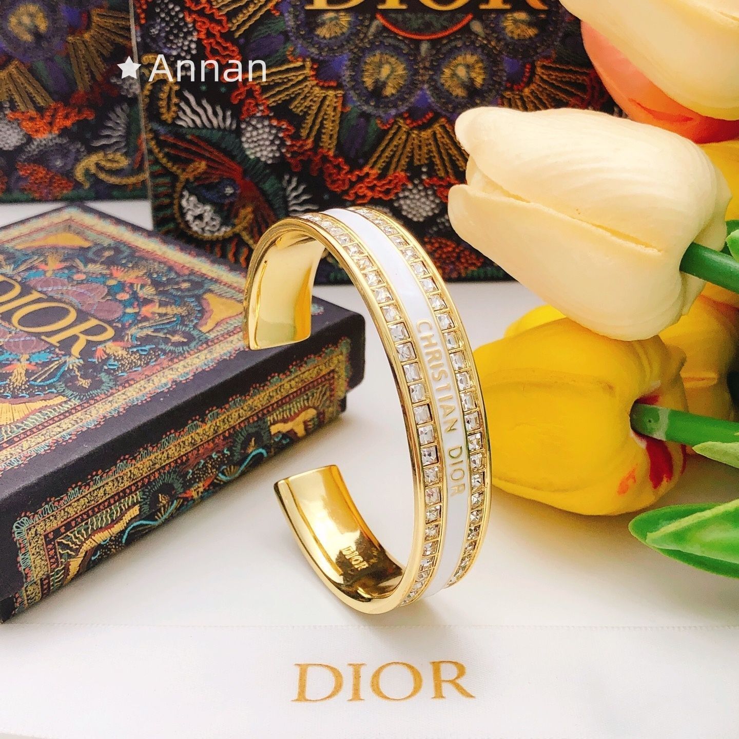 極美品 入手困難新品 CHRISTIAN DIOR クリスチャン ディオール ブレスレット バングル リストバンド レディース 結婚式 卒業式 清楚 イベント 入学式
