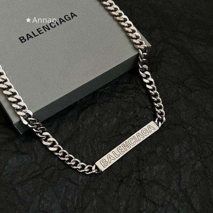 限界 超美品 最終値下げ 新品 BALENCIAGA バレンシアガ ネックレス