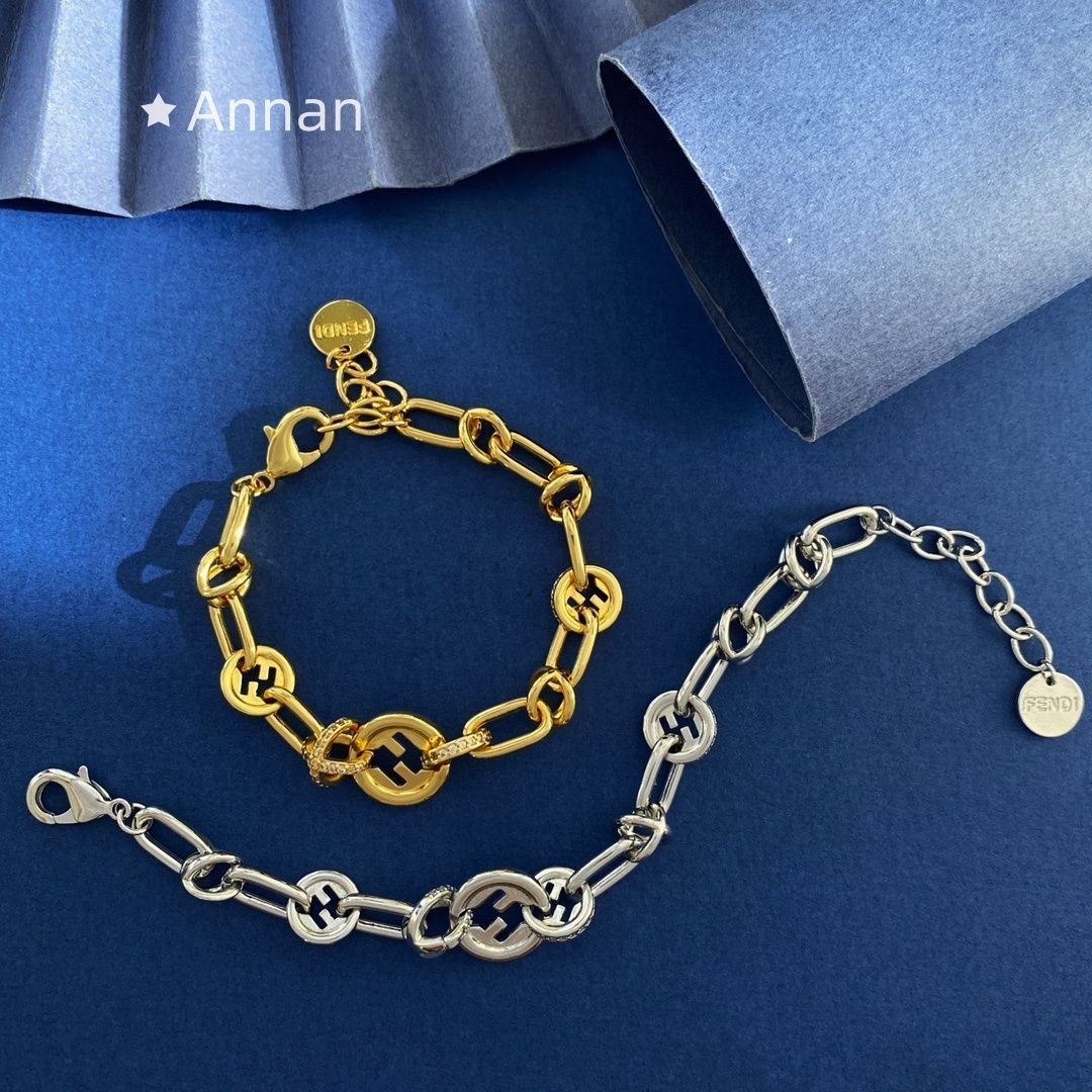 美品 期間限定☆ 新品 FENDI フェンディ ブレスレット バングル リストバンド レディース 結婚式 卒業式 清楚 イベント 入学式