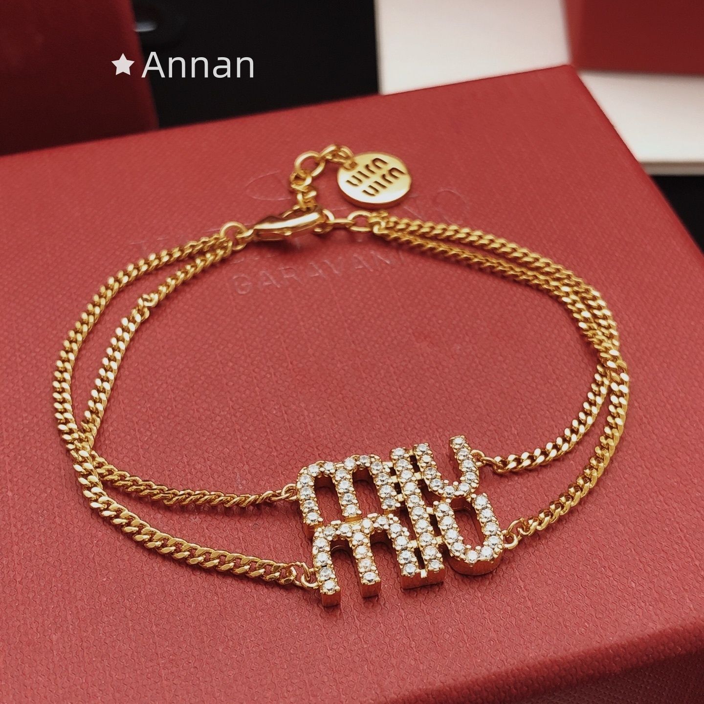 新品 希少 超美品 新品 MIUMIU ミュウミュウ ブレスレット バングル リストバンド レディース 結婚式 卒業式 清楚 イベント 入学式
