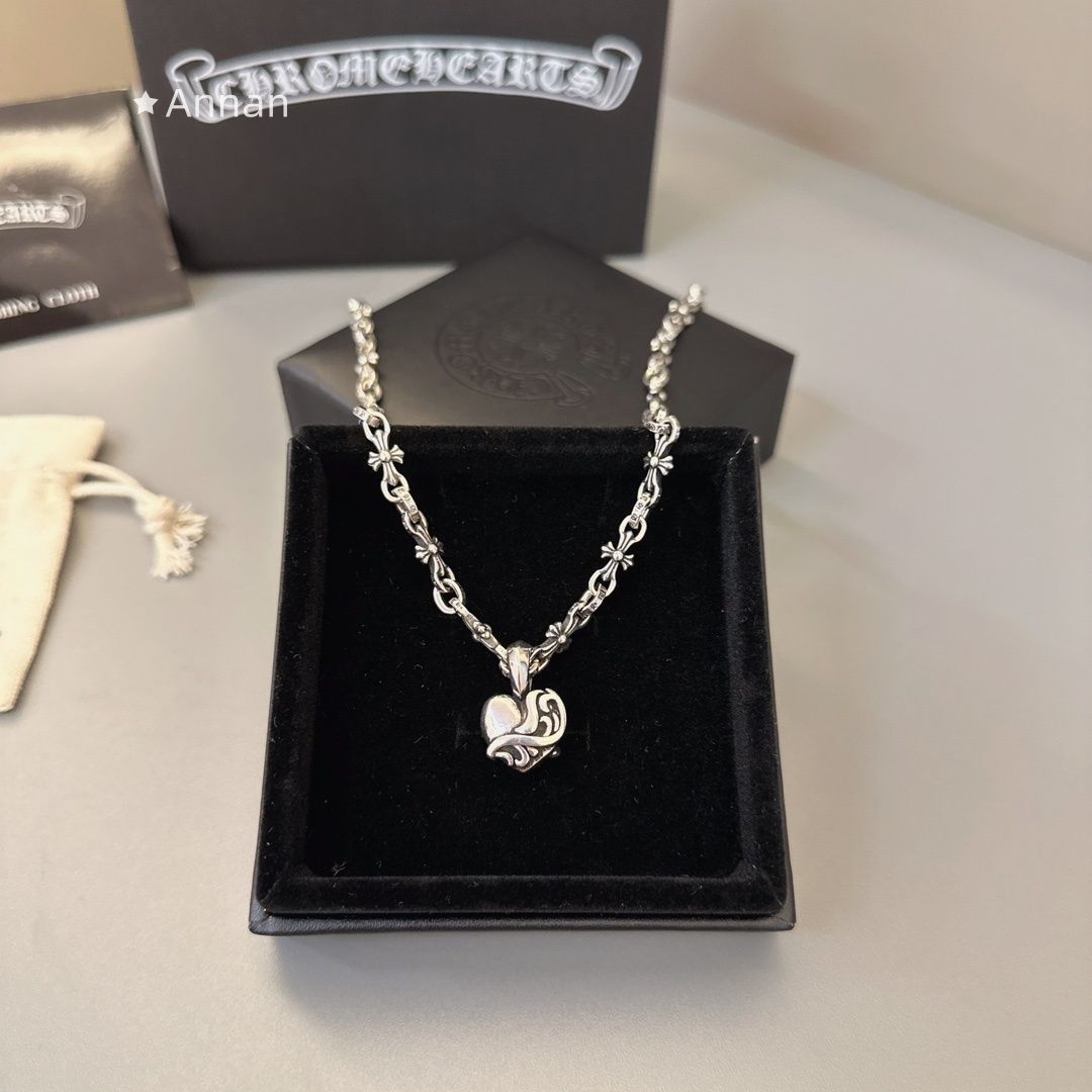 【正規品】CHOROME HEARTS アクセサリー/ネックレス 特価】超美品 限定品 限界価格新品 CHROME HEARTS クロムハーツ