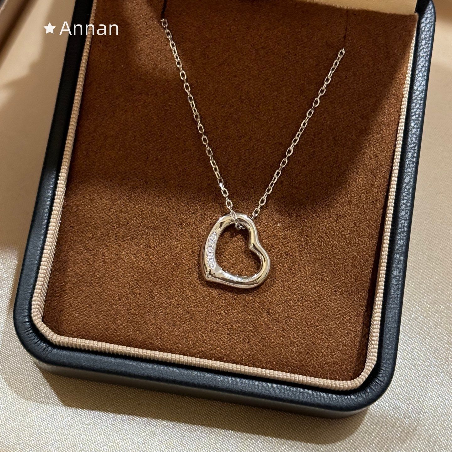 高級美品 状態良 新品！新品 TIFFANY & CO. ティファニー ネックレス レディース 結婚式 卒業式 清楚 イベント 入学式