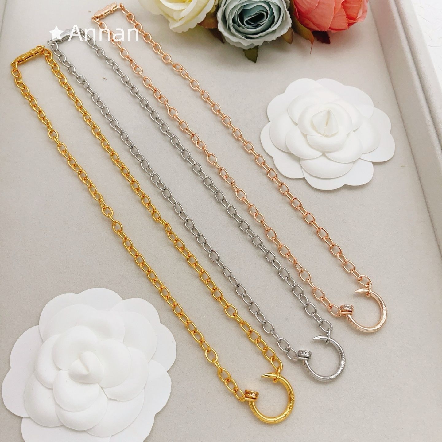 【極美品】【希少】美品 新品 CARTIER カルティエ ネックレス レディース 結婚式 卒業式 清楚 イベント 入学式