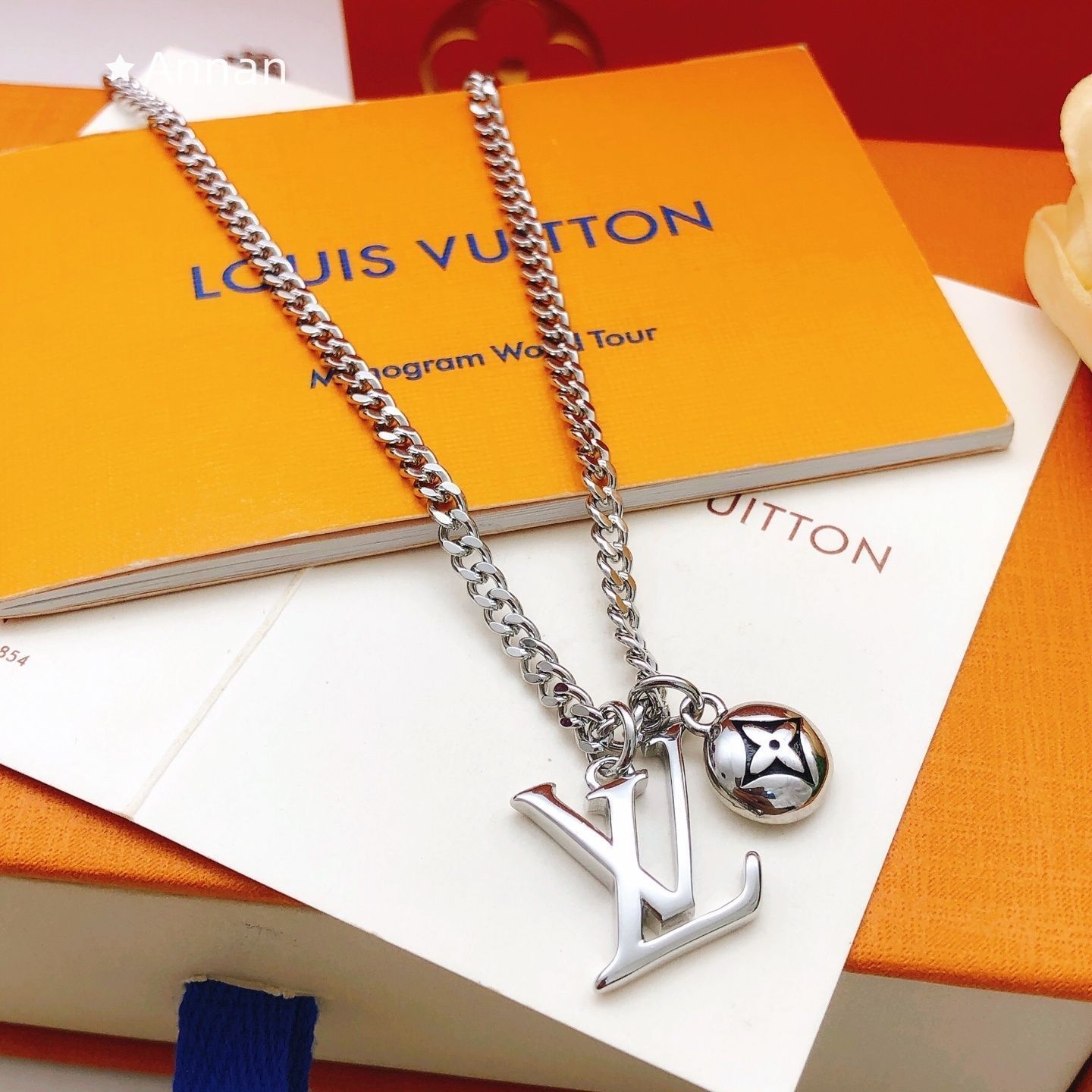 超美品 本日特価新品 LV LOUIS VUITTON ルイヴィトン ネックレス レディース 結婚式 卒業式 清楚 イベント 入学式
