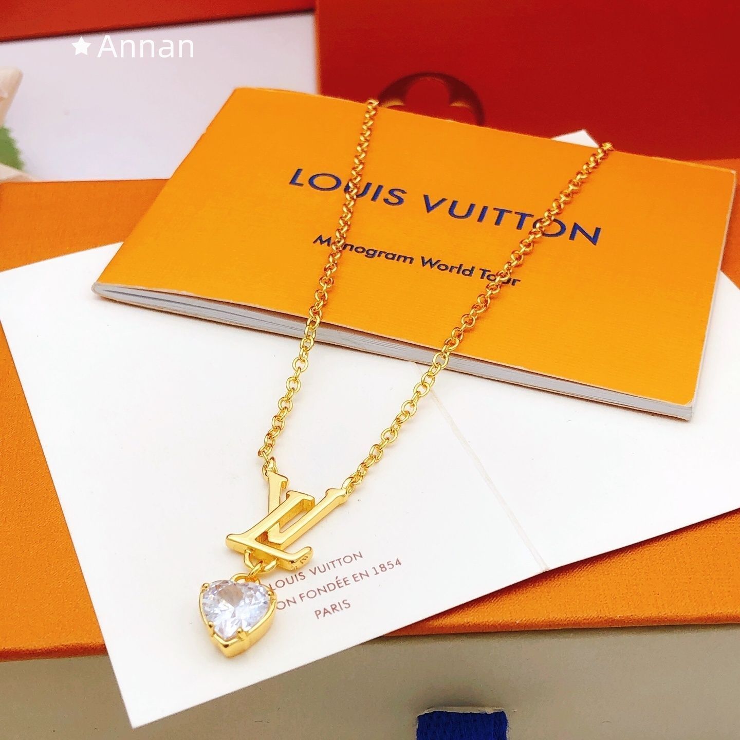 新品 希少 超美品 新品 LV LOUIS VUITTON ルイヴィトンネックレス レディース 結婚式 卒業式 清楚 イベント 入学式
