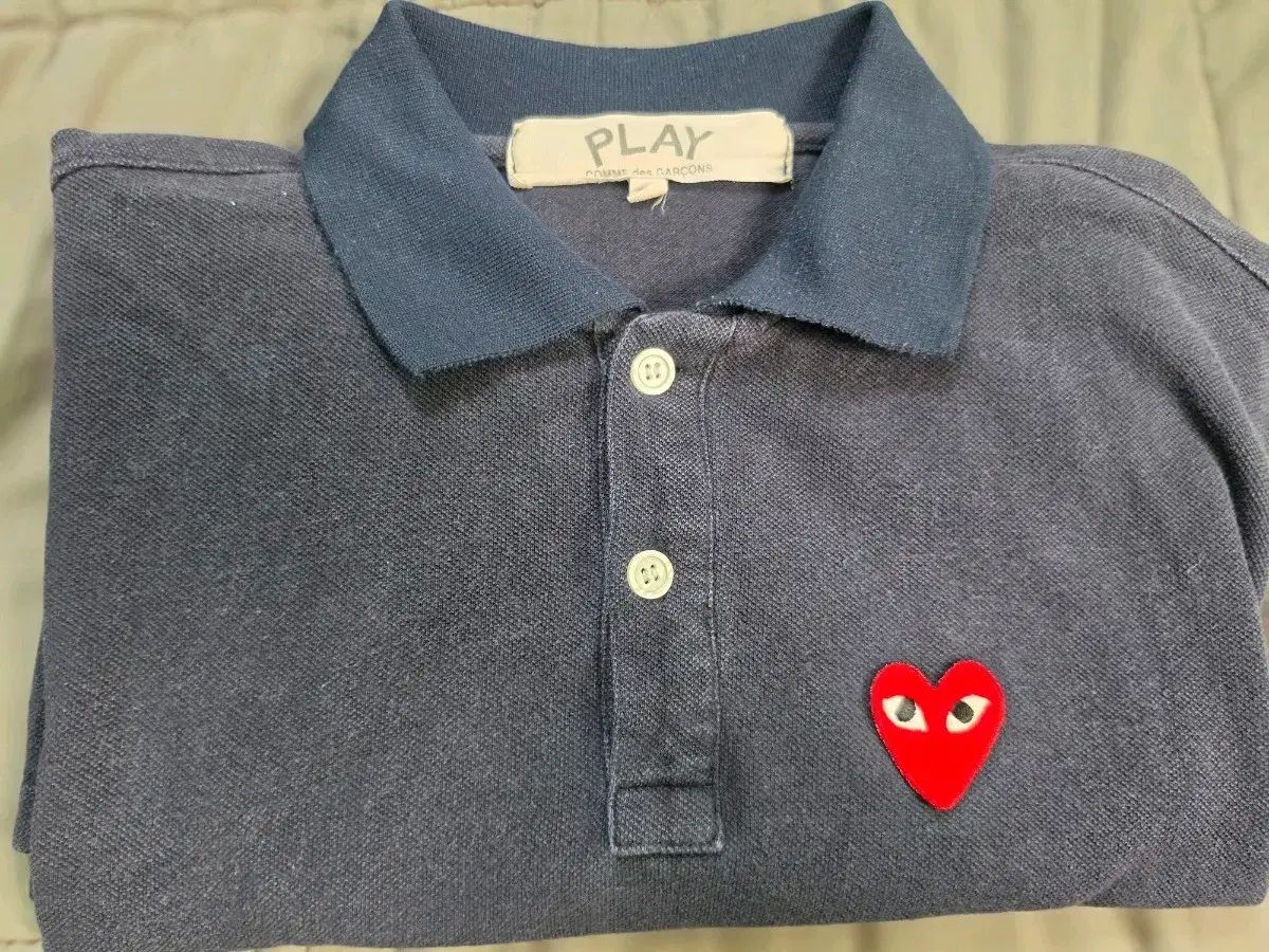 コム・デ・ギャルソン PLAY カラーTシャツ ネイビー