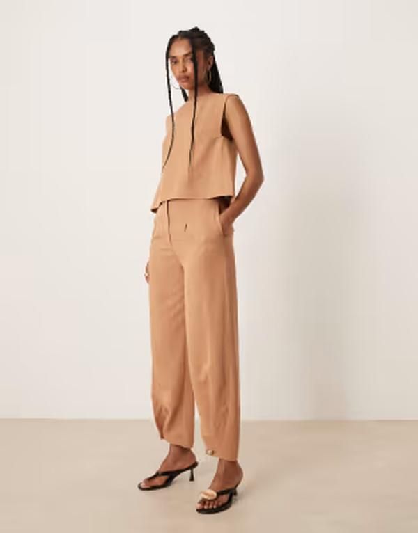 エイソス レディース ボトムス カジュアルパンツ リネン ASOS DESIGN tailored linen pants with multi way tab hem in tan part of