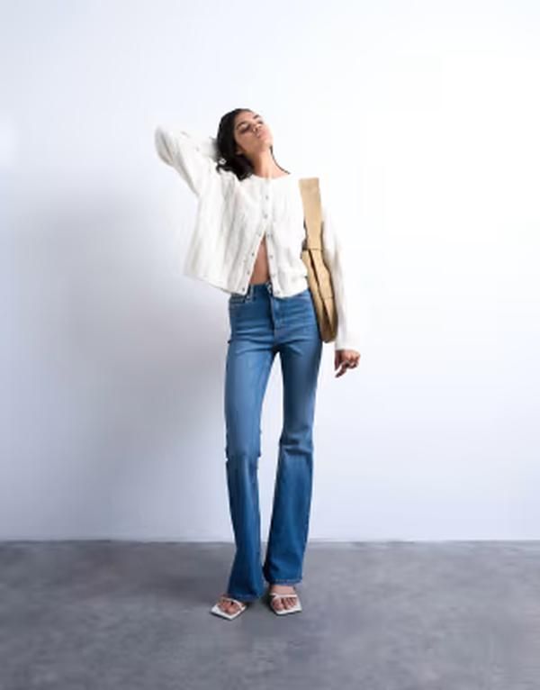 トップショップ レディース ボトムス デニムパンツ ヴィンテージーンズ Topshop Jamie flare high rise jeans in vintage Blue ブルー