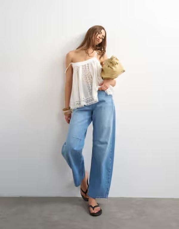 トップショップ レディース ボトムス デニムパンツ ジーンズ Topshop Barrel mid rise jeans in bleach