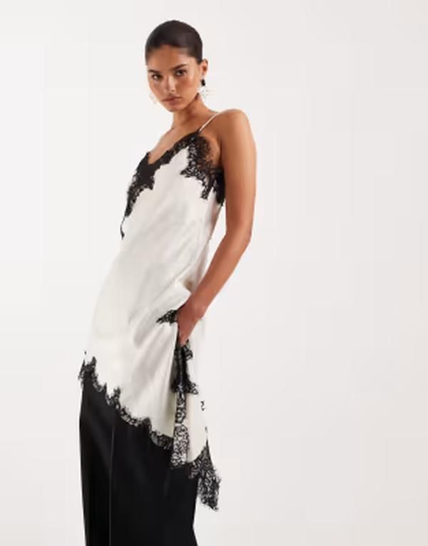 ライオネス レディース トップス シャツ Vネック アシンメトリー コントラスト レース Lioness Emerging Vneck contrast lace applique detail as