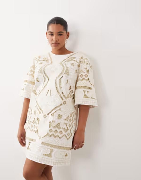 アレンジ レディース トップス ワンピース ミニ 刺繍 ARRANGE Curve cutwork embroide red mini dress in cream クリーム
