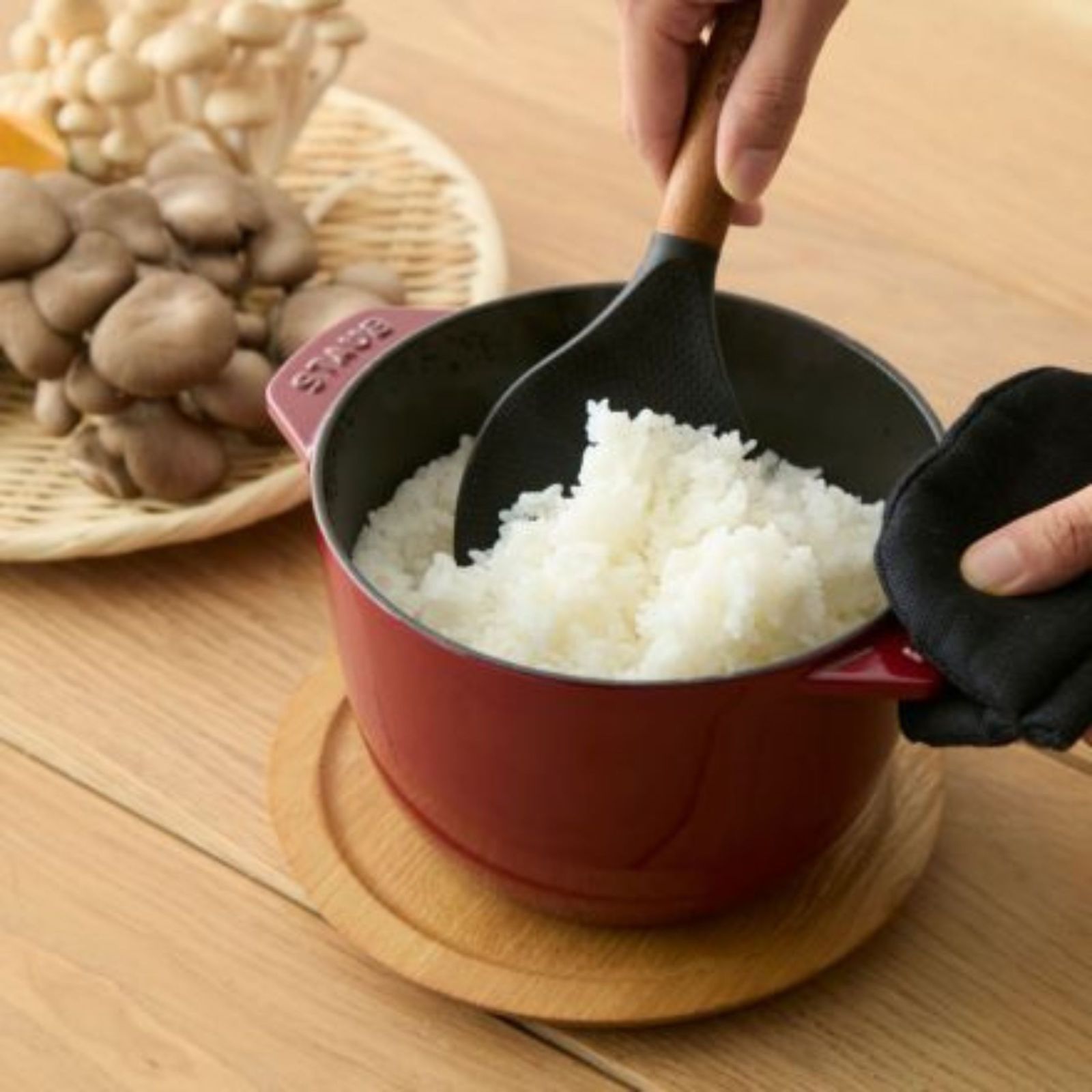 Staub ストウブ ラ・ココット de GOHAN M 16cm ボルドー 40505-301