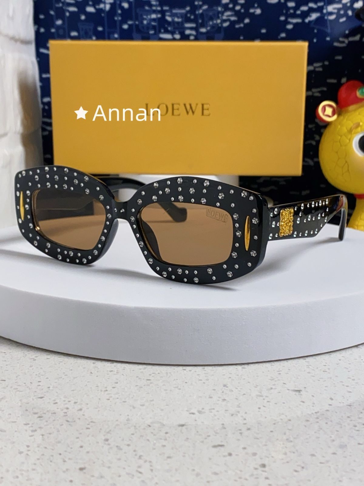 大人気 極美新品 LOEWE ロエベ サングラス メンズ レディース ユニセックス