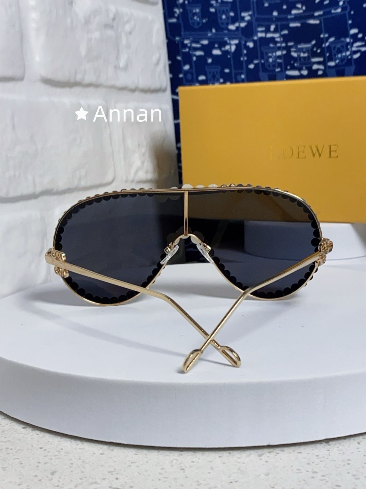 人気 超美品新品 LOEWE ロエベ ガサングラス メンズ レディース ユニセックス 人気 超美品新品 LOEWE ロエベ ガサングラス メンズ レディース ユニセックス