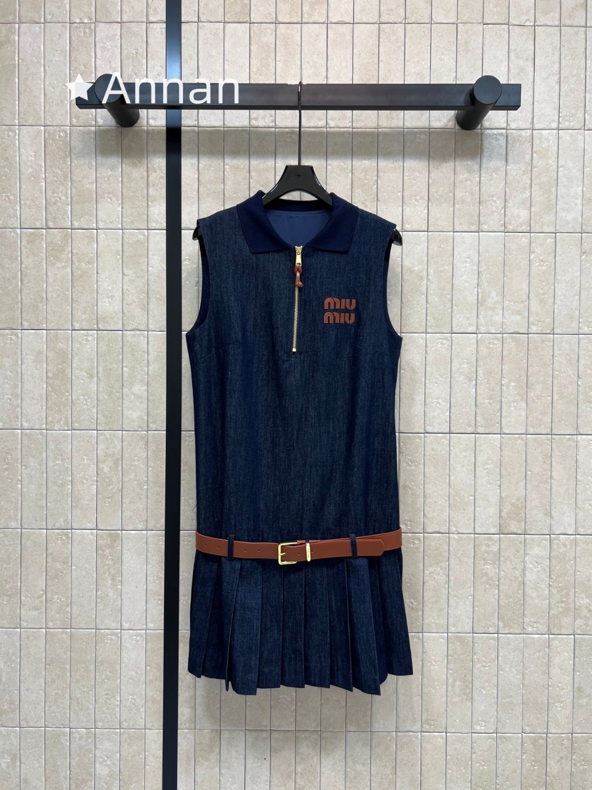 美品 期間限定☆ 新品 MIUMIU ミュウミュウ ワンピース レディース