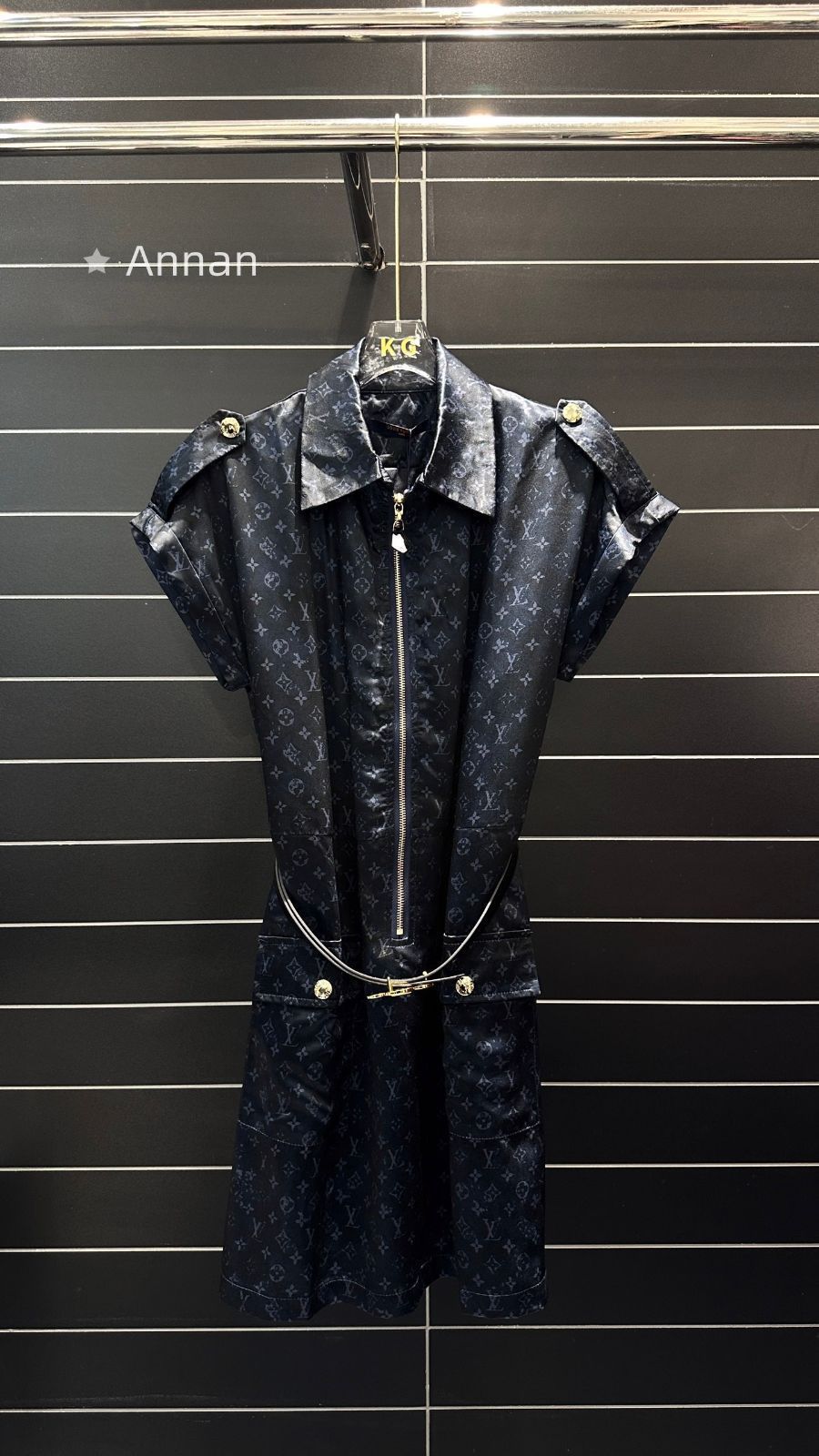 【希少品】綺麗 新品 LV LOUIS VUITTON ルイヴィトン ワンピース レディース