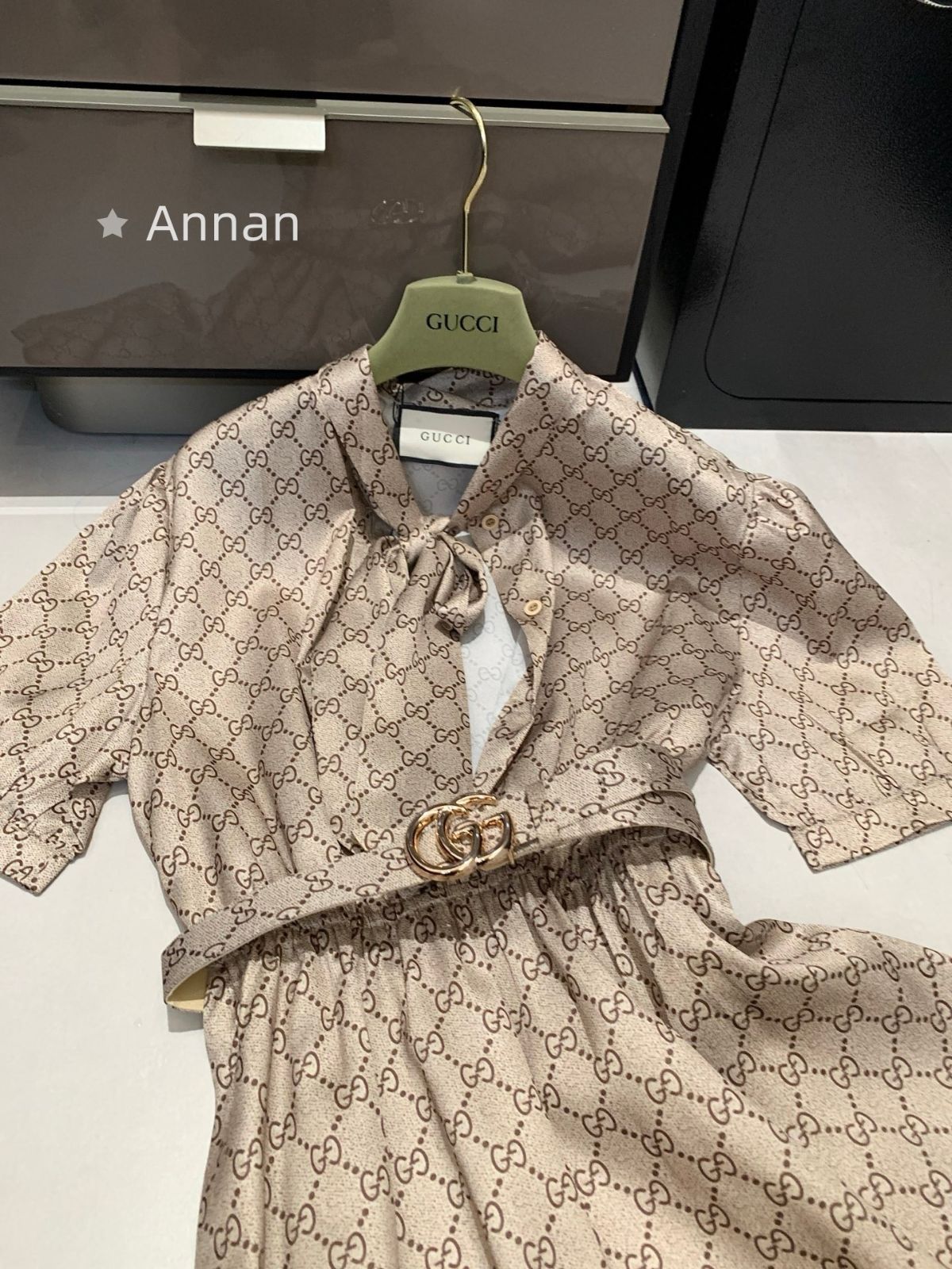 本日特価 本日限定！新品 GUCCI グッチ ワンピース レディース - メルカリ