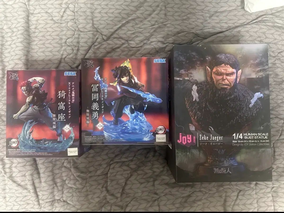 鬼滅の刃 フィギュア 2種 + 進撃の巨人 獣の巨人 흉상 フィギュア