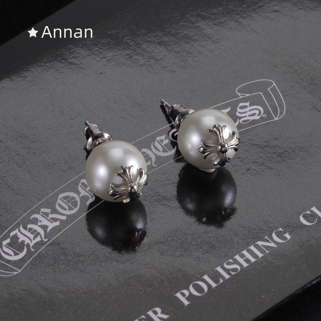 極美品 新品 CHROME HEARTS クロムハーツ ピアス レディース 結婚式