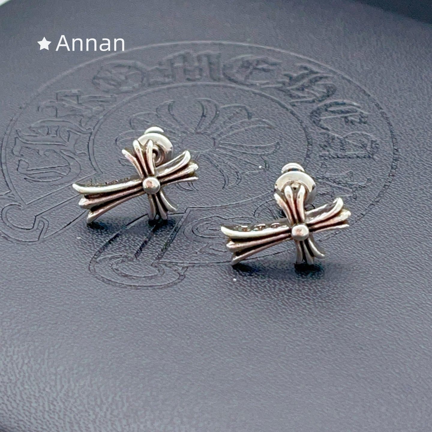 り*あ様 クロムハーツ ピアス　極美品　ポーチ付き 実用性 【極美品】新品 CHROME HEARTS クロムハーツ ピアス レディース