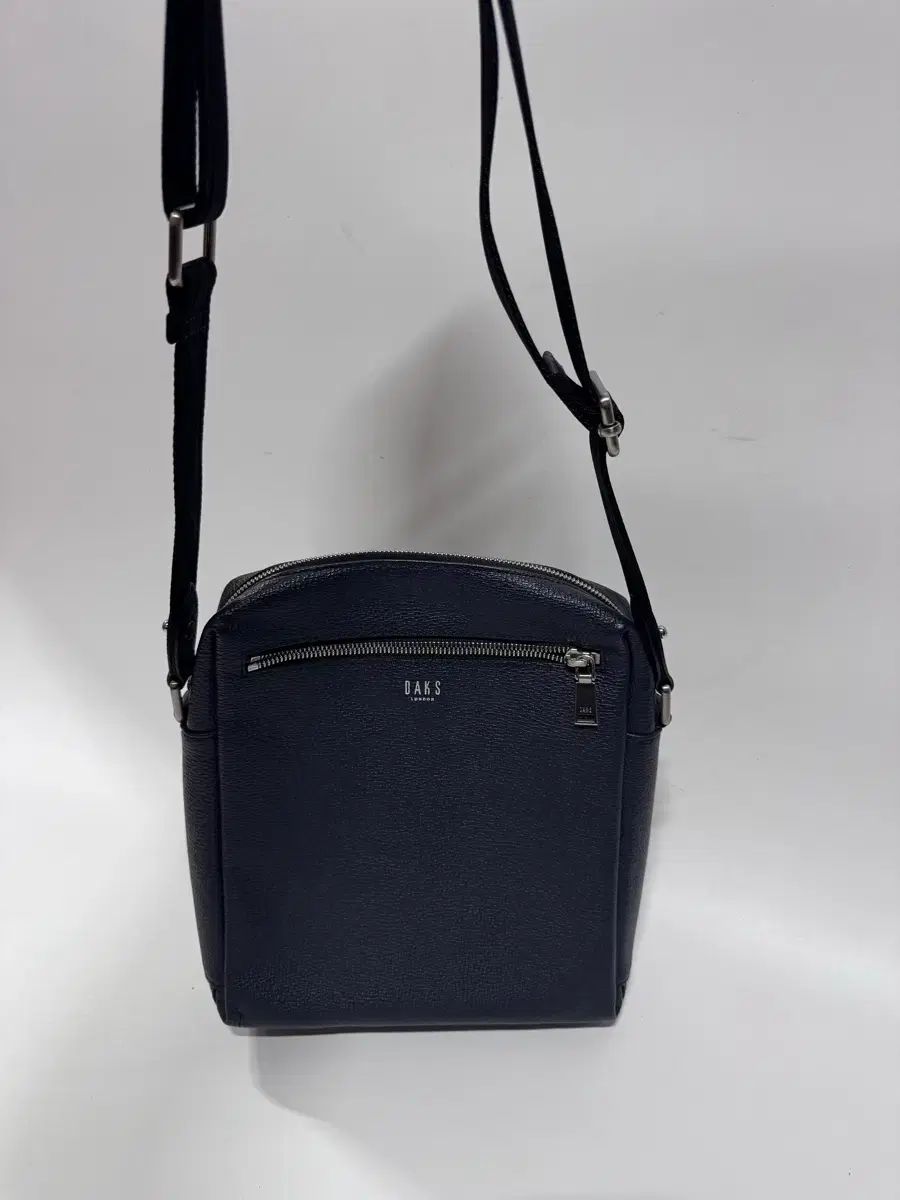 DAKS ダックス メンズ ショルダーバッグ 本革 C52FU81002｜DAKS 