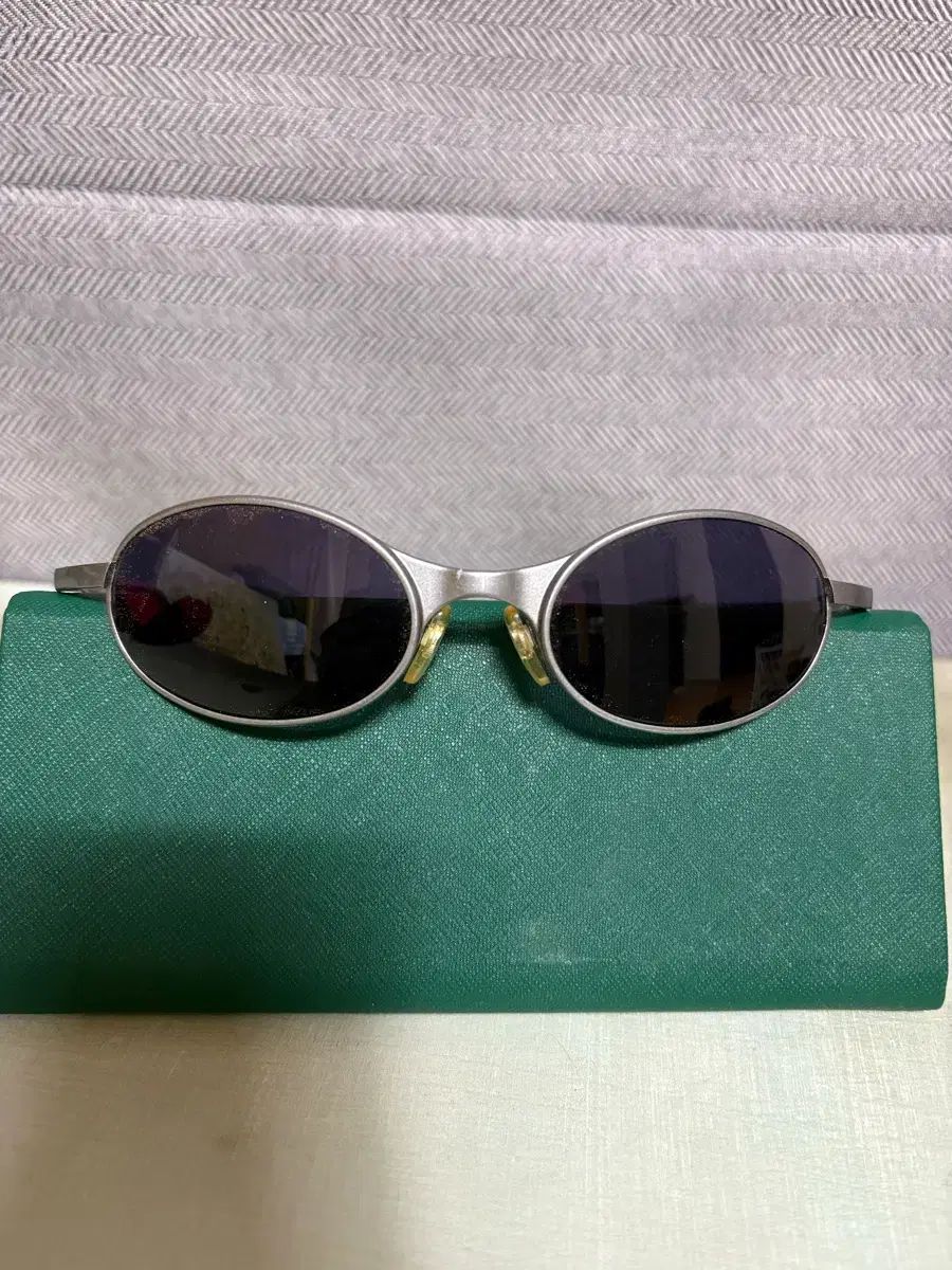 シルバーメタル アンチック サングラス 90s Made in Italy 未使用