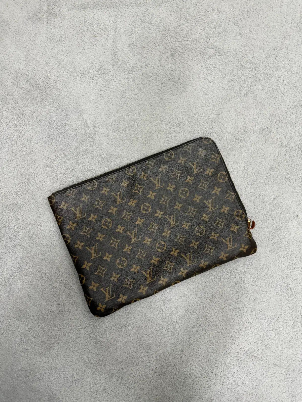MMサイズ *正規品* Louis Vuitton ルイヴィトン エティ ヴォヤージュ クラッチバッグ