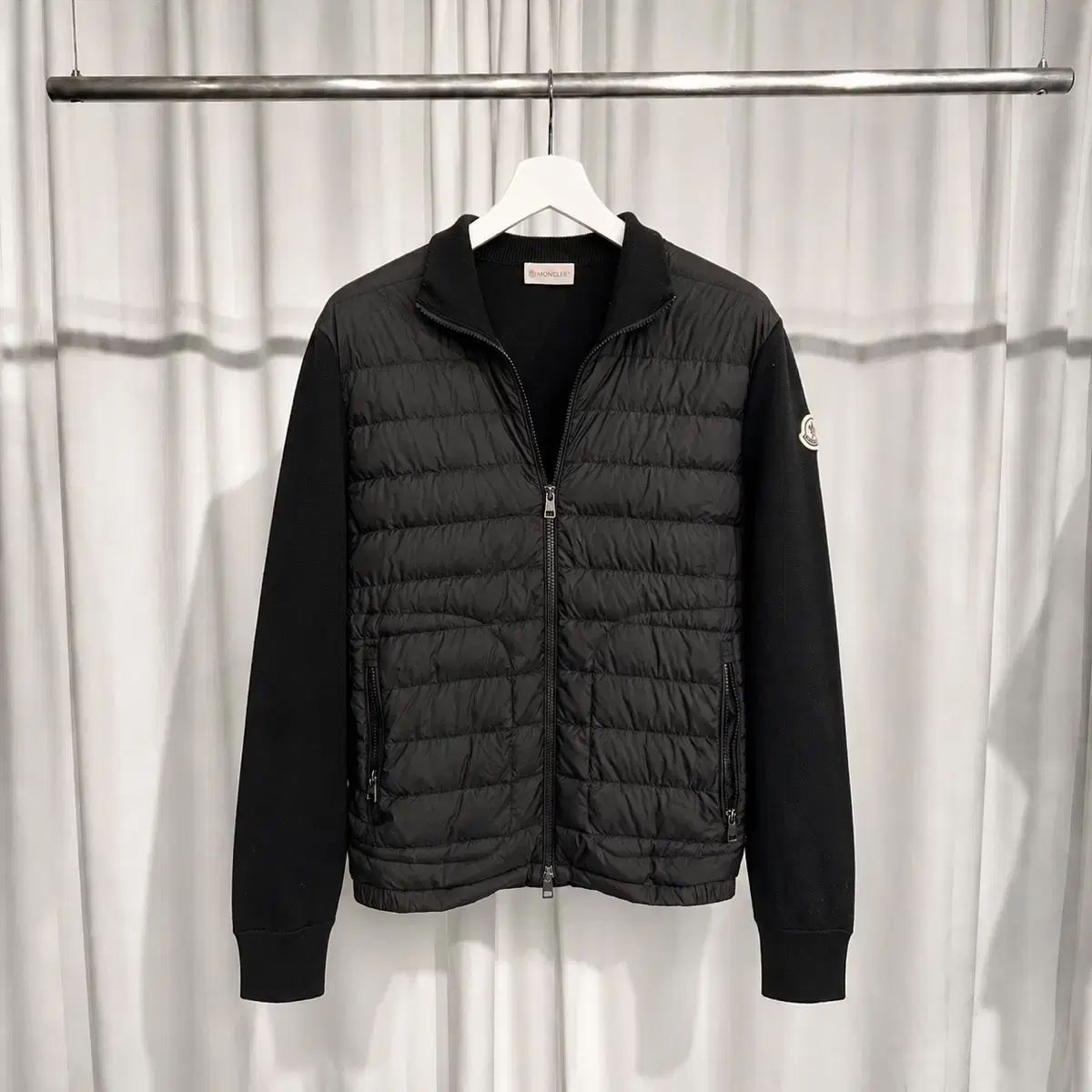 モンクレール ニッ​​トダウン ブラック 24FW