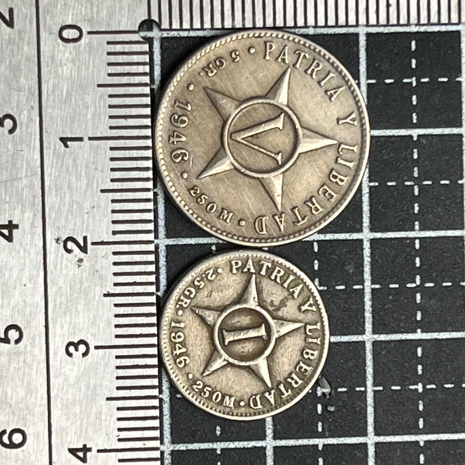 古銭】1946年 キューバ 1・5センタボ 2枚セット 独立後初期 星と国章