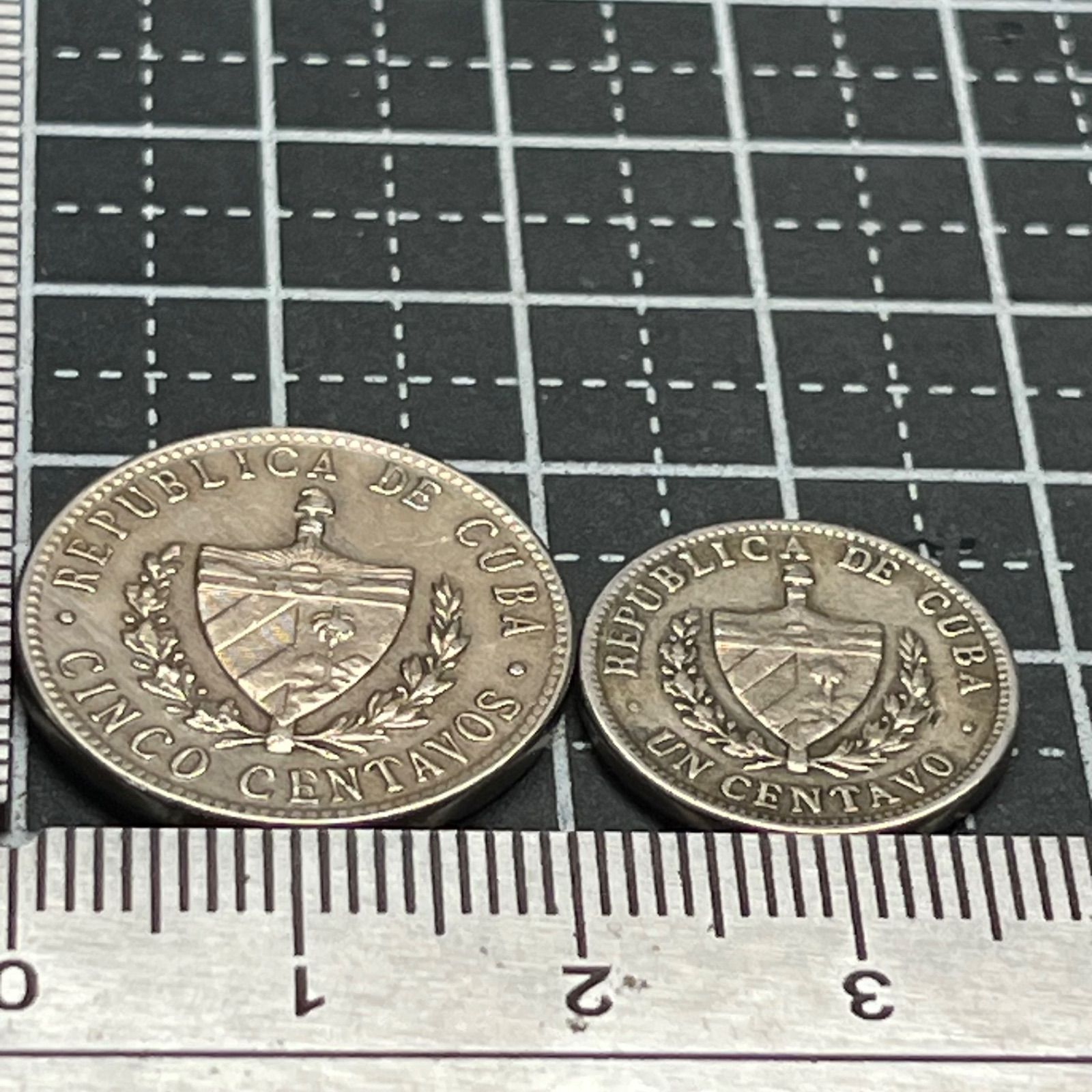 古銭】1946年 キューバ 1・5センタボ 2枚セット 独立後初期 星と国章