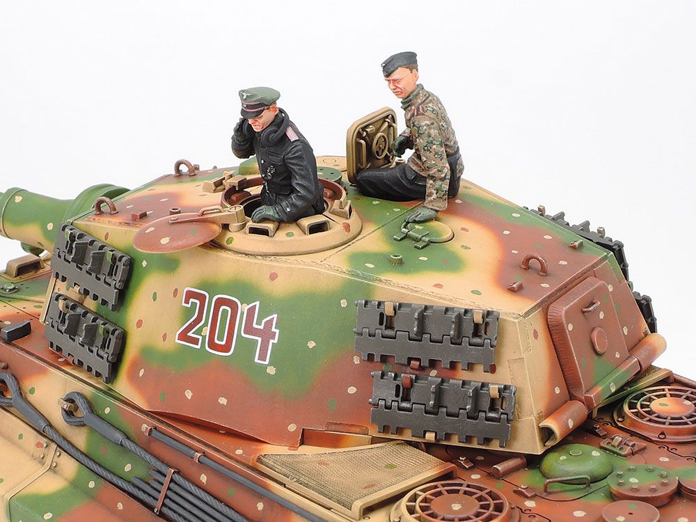 35252 1/35 ドイツ・キングタイガー（アルデンヌ戦線） - メルカリ