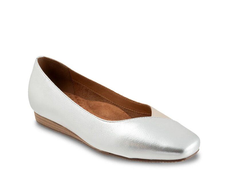 ソフトウォーク レディース シューズ スリッポン・ローファー Softwalk Vina SlipOn Silver シルバー