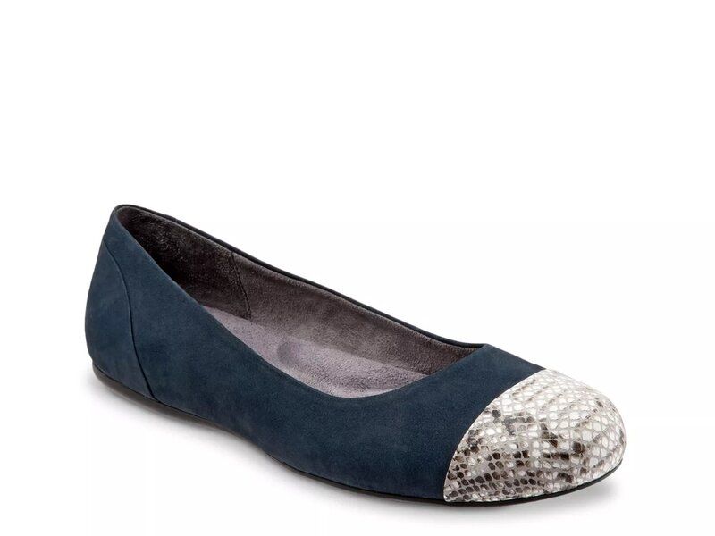 ソフトウォーク レディース シューズ パンプス キャップ Softwalk Sonoma Cap Toe Ballet Flat NavyBeige Snake Printoe ネイビー