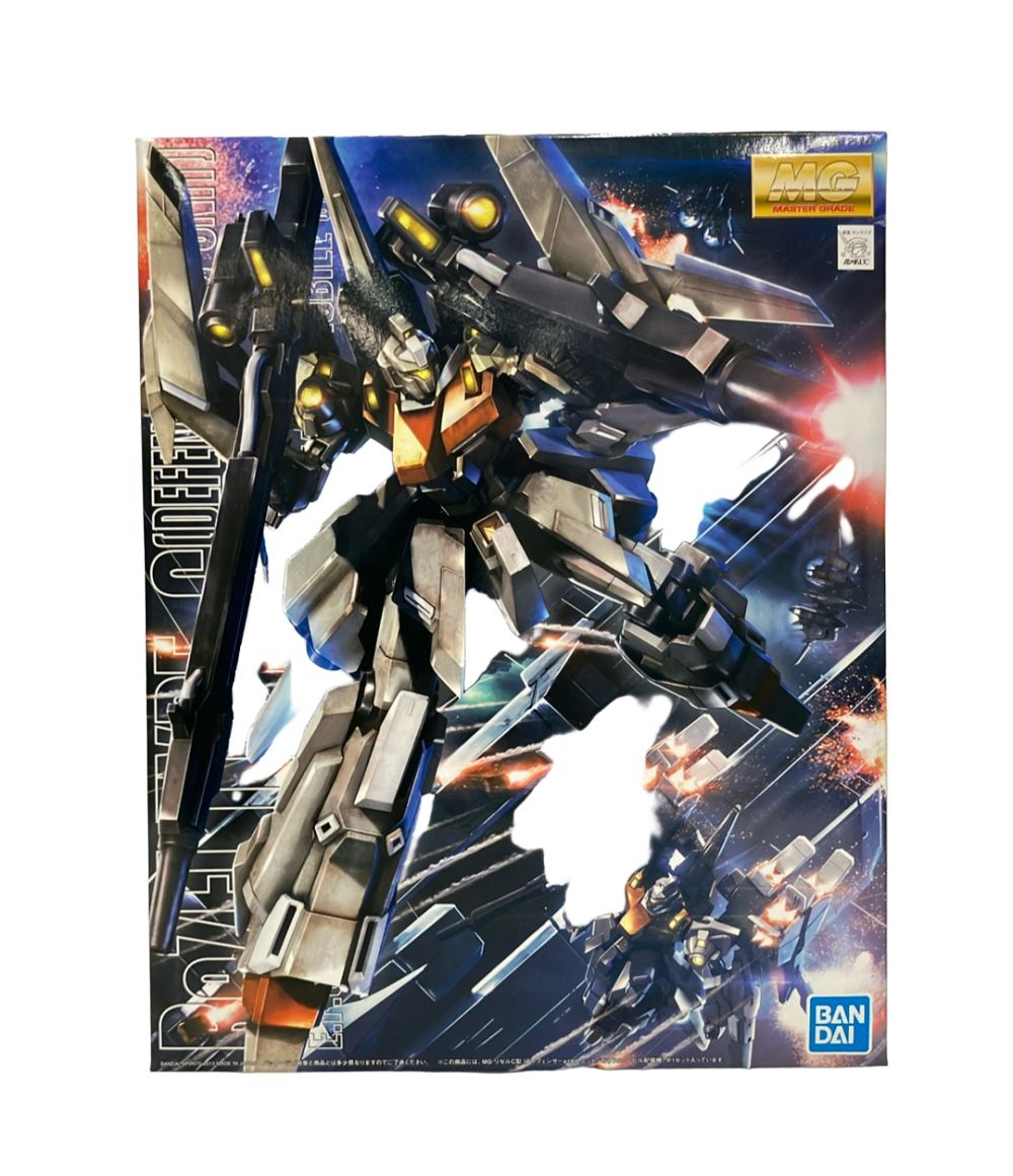 美品 バンダイ 機動戦士ガンダムUC MG 1/100 RGZ-95C リゼルC型（ディフェンサーa+bユニット ゼネラル レビル配備機） プラモデル