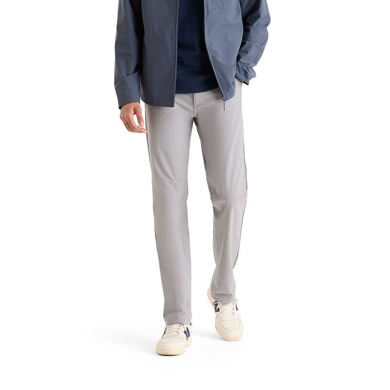 ドッカーズ メンズ ボトムス カジュアルパンツ Mens Dockers Go Airweave 5Pocket Straight Fit Pantsharkskin