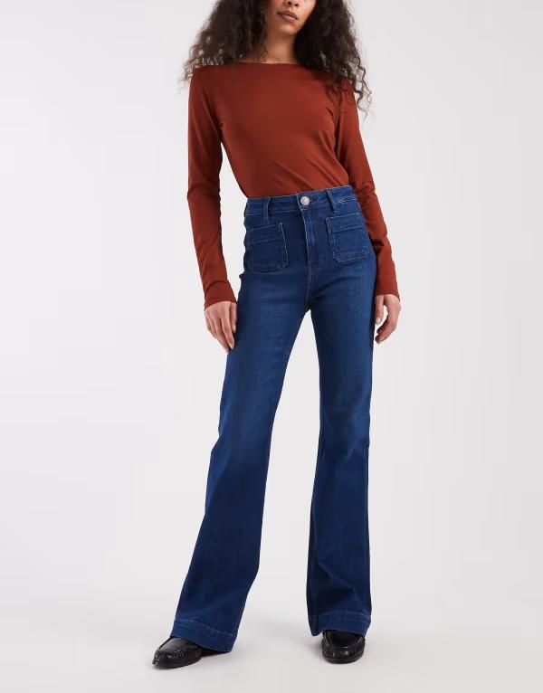 オンリー レディース ボトムス デニムパンツ ハイウエスト ジーンズ ONLY Madison pocket detailing high waist flared jeans in dark Blu