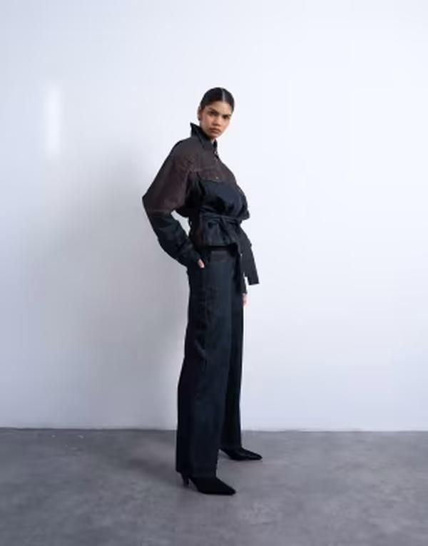 トップショップ レディース ボトムス デニムパンツ ジーンズ Topshop two tone high rise loose fit jeans and Brown And Black ブラック